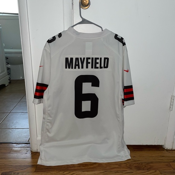 Browns Baker Mayfield Jersey - Picture 2 of 3